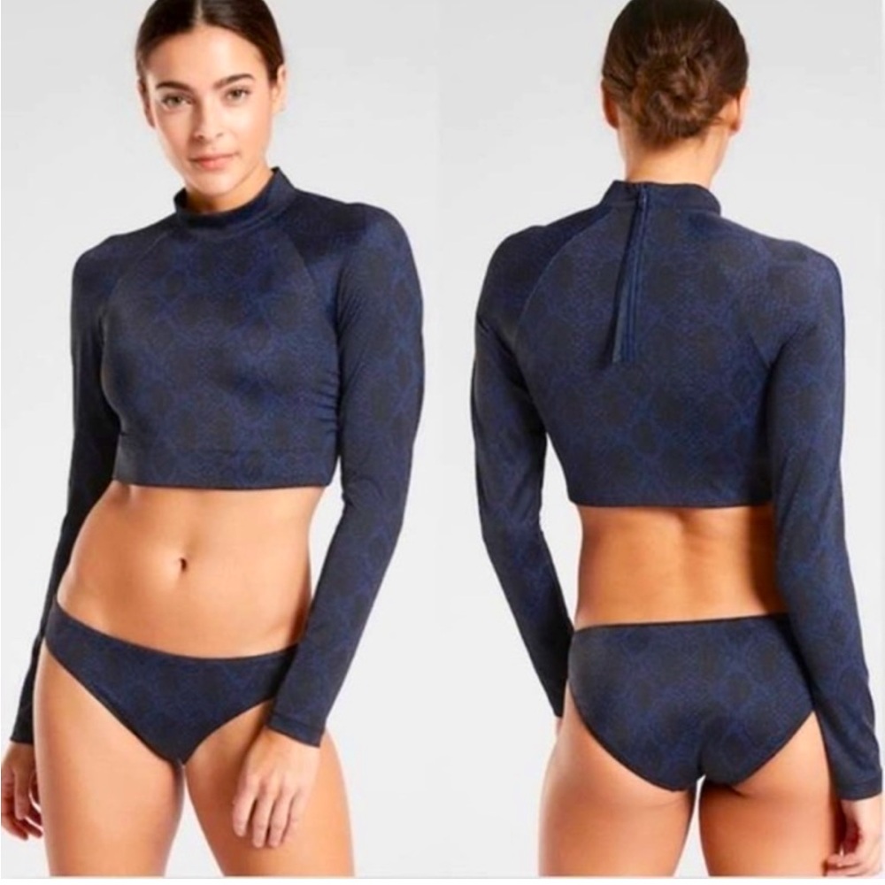Athleta Crop Rashguard Navy Blue Black Snakeskin Size Large
